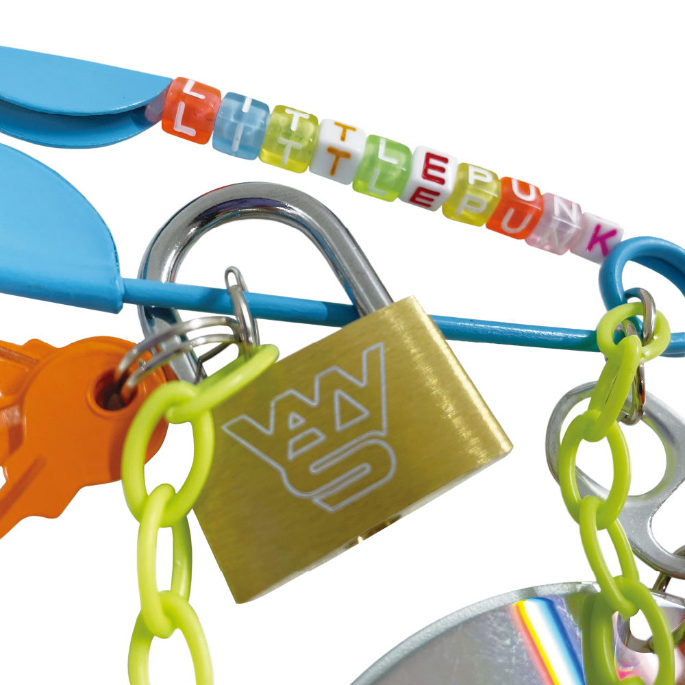 ミュージシャン Vaundy Big Toy Keyholder \"little punk\" 商品詳細ページ | Vaundy ONLINE STORE | Big Toy Keyholder