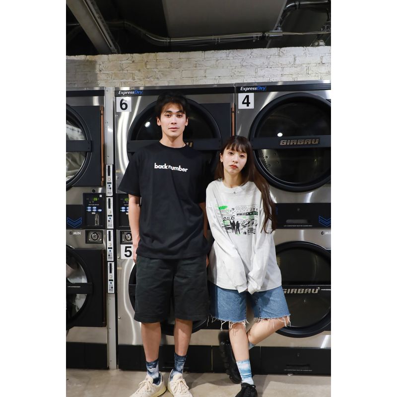 カラーリングロゴTシャツ