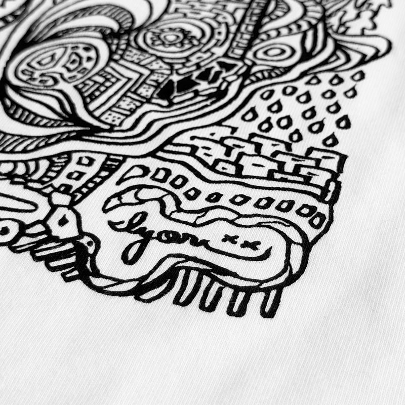 依与吏エゴカオスT WHT