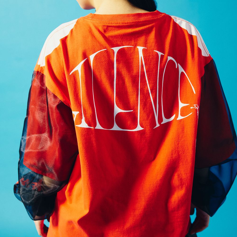 Shh⋯Shirt "SILENCE"