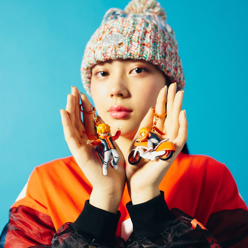 Mini Vaundy Keychain "SILENCE"［Flare］