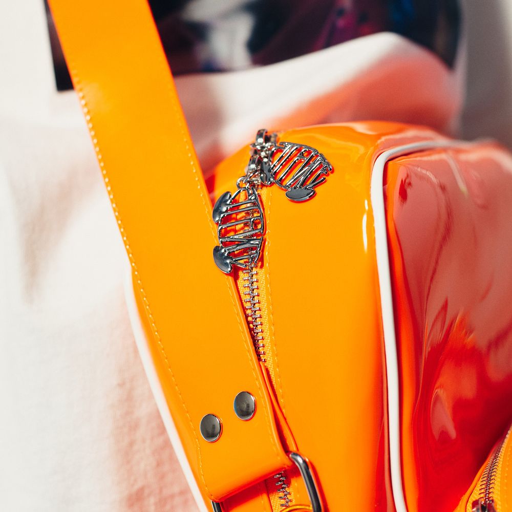 Patent Leather Shoulder Bag "SILENCE"［Orange］