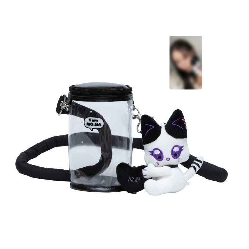 HUG♡ME:EYE’s MO:NA