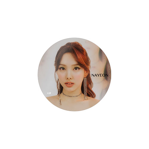 TWICE JAPAN 8th SINGLE『Kura Kura』リリース記念グッズ 缶バッチ【NAYEON】