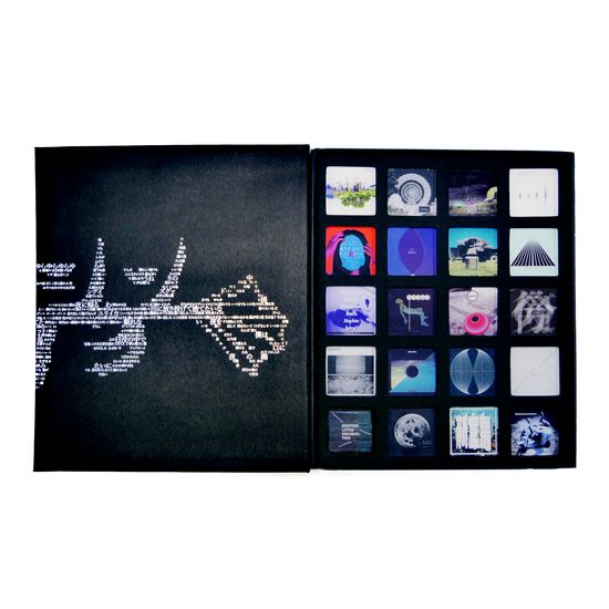 10th ANNIVERSARY ACRYLIC BADGE BOOK