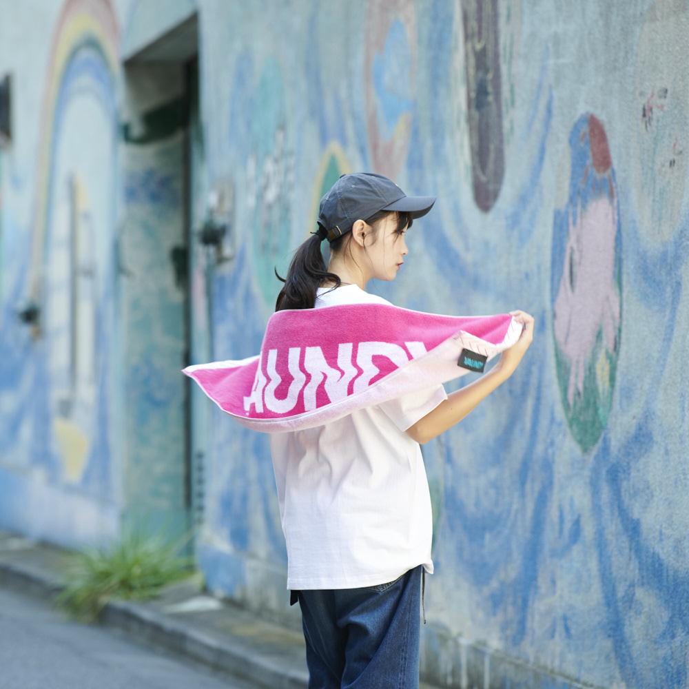 商品詳細ページ | Vaundy ONLINE STORE | Logo Jacquard Towel [Pink