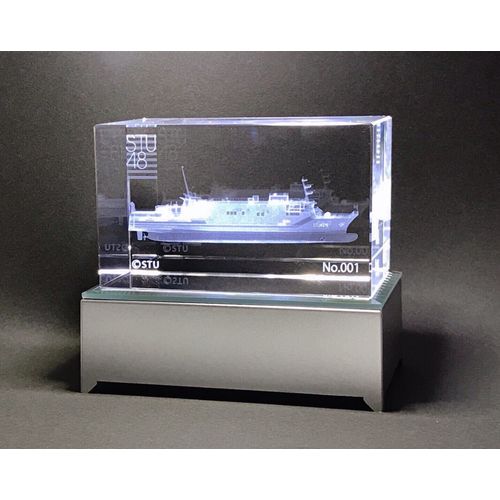 STU48【船上劇場STU48号 記念品】3Dクリスタル ※シリアルナンバー入り