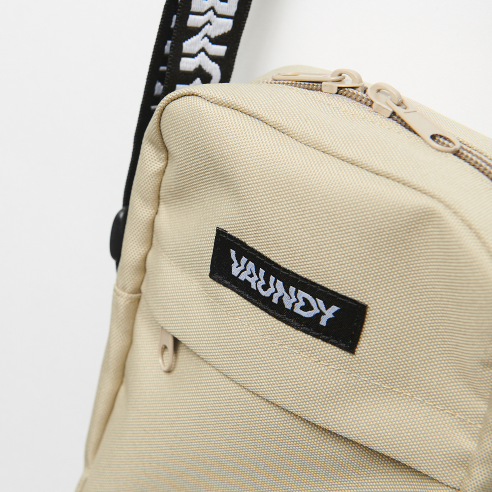 Shoulder Bag [Beige]