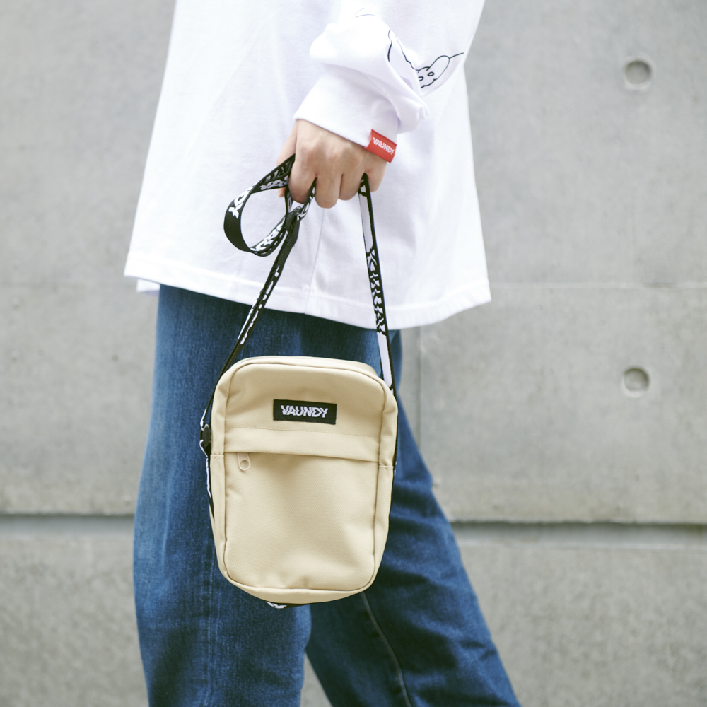 Shoulder Bag [Beige]