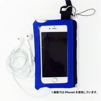 チェックのモバイルポーチ