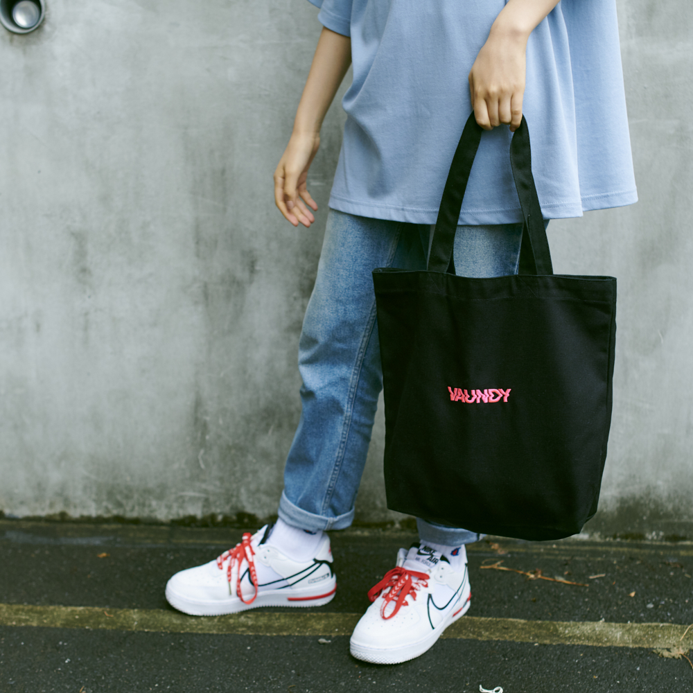 商品詳細ページ | Vaundy ONLINE STORE | Logo Tote bag [Black x Pink]
