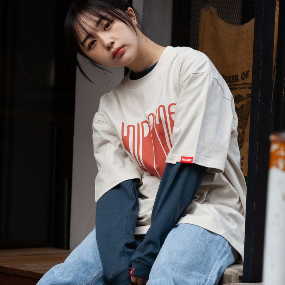 Logo T-shirts“NIDONE”[Light beige]