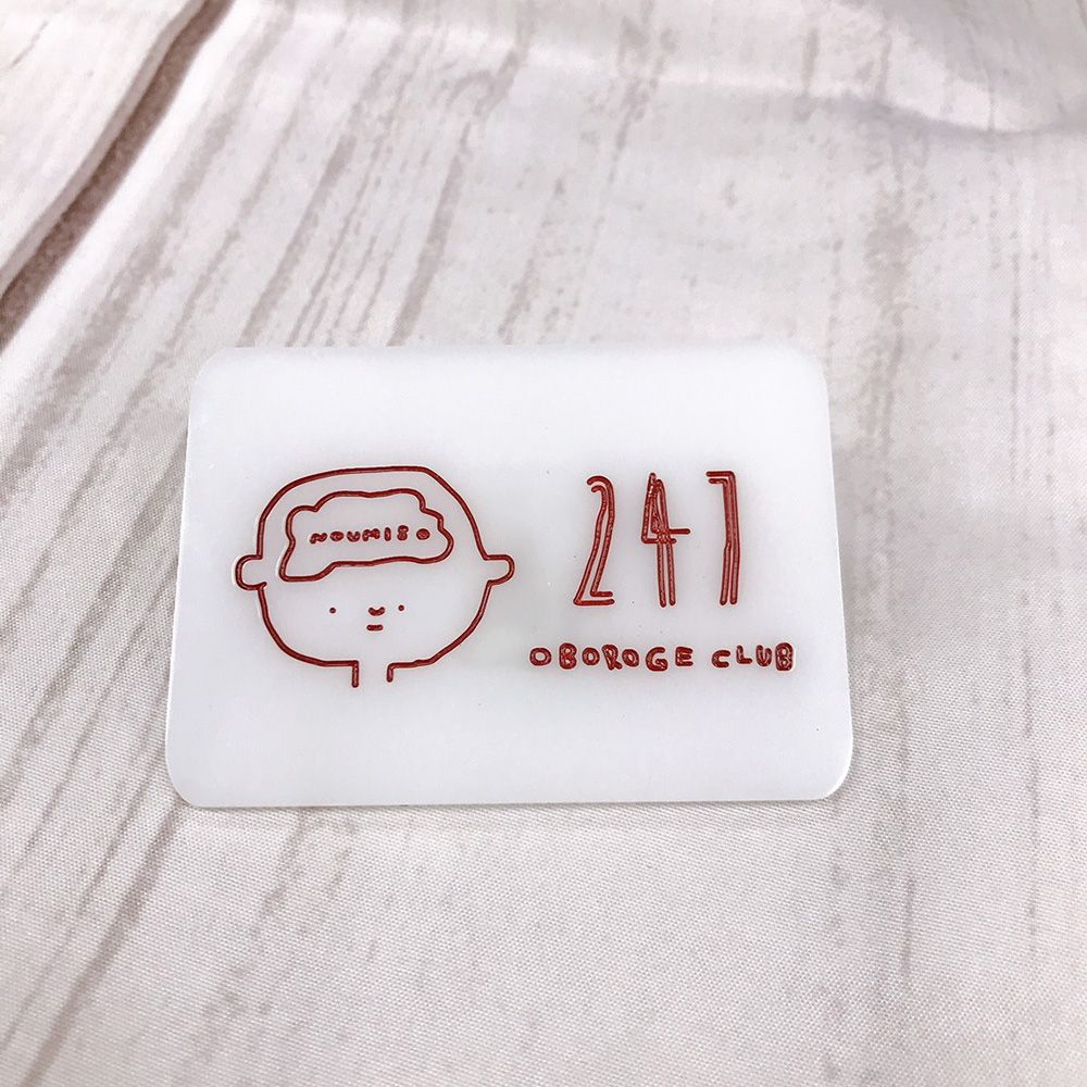 のうみそくんネームプレートバッジ(白 赤)