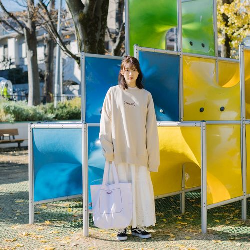 ロゴトートバック  [ホワイト]