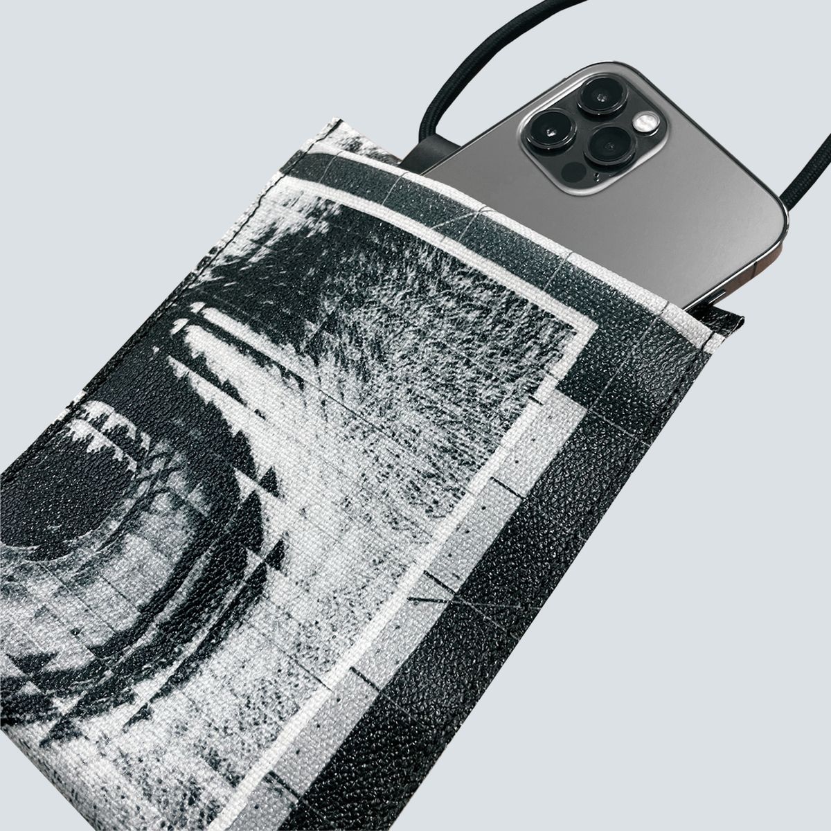 FABRICK × sakanaction MOBILE SHOULDER/アダプト