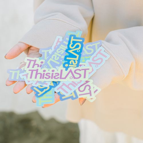 ロゴステッカー [クリーム×バーガンディ]