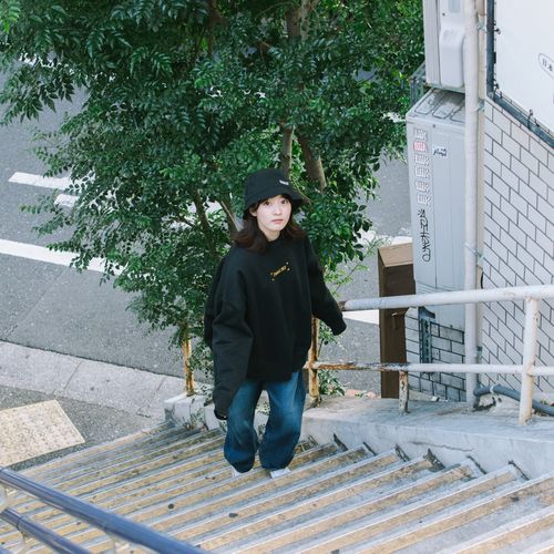 刺繍ロゴスウェット [ブラック]