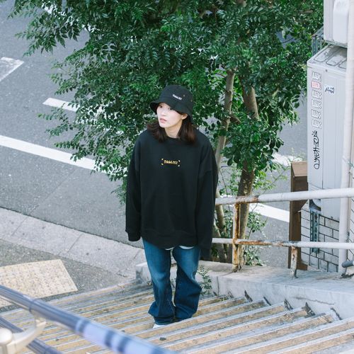 刺繍ロゴスウェット [ブラック]