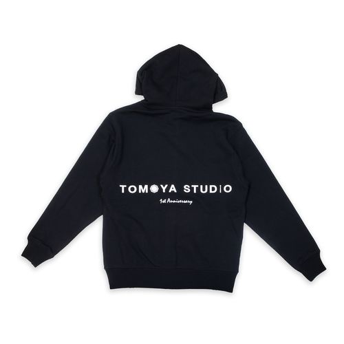 TOMOYA STUDIO 1周年記念 ロゴパーカー