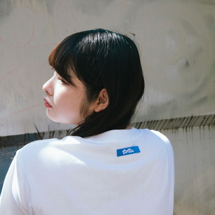 【とた】Logo T-shirts "Blue" [White]