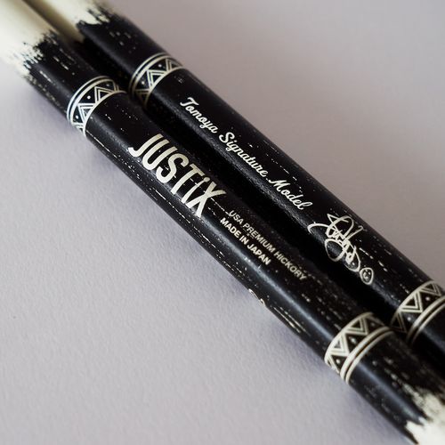 Tomoyaシグネチャーモデルドラムスティック(ナチュラル)