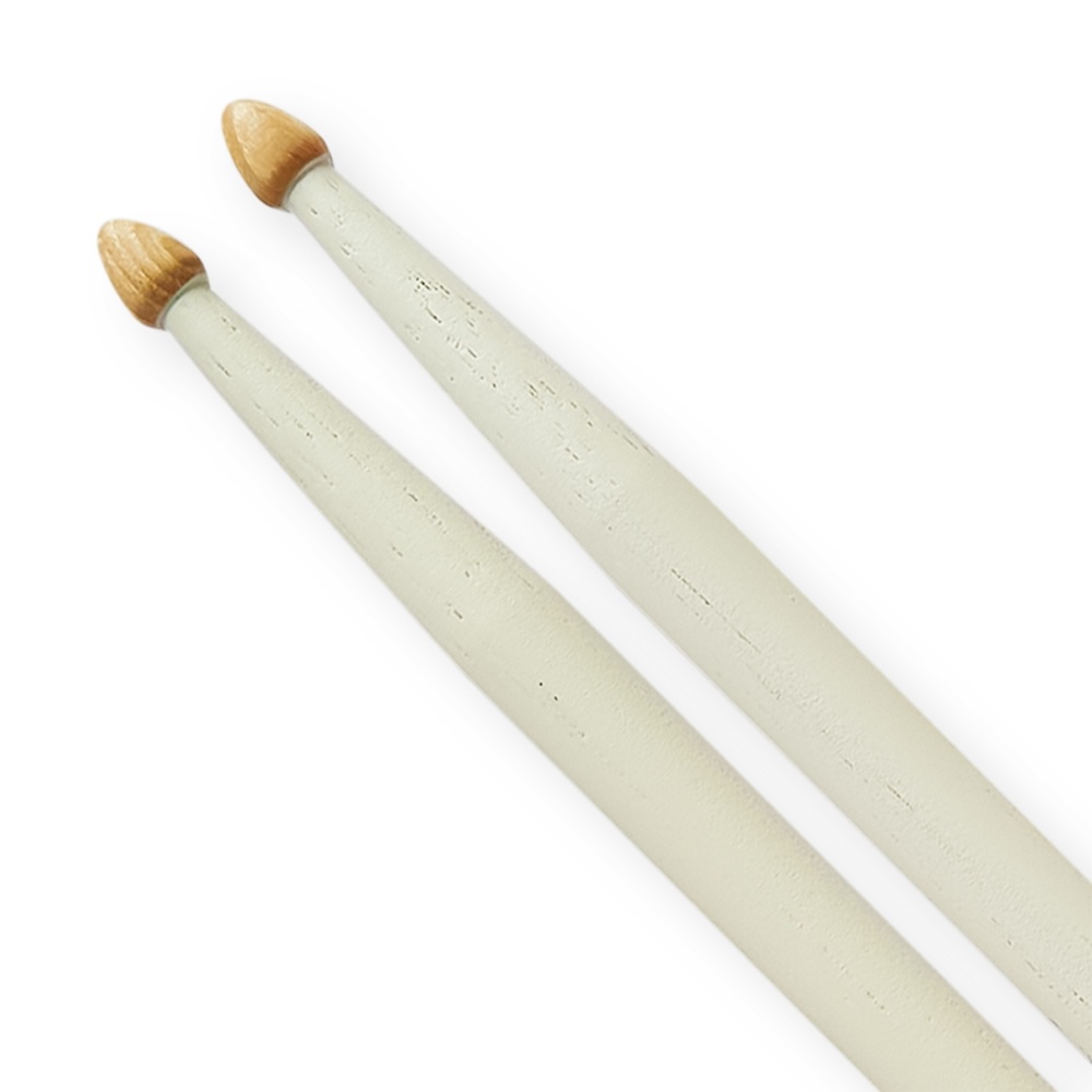 Tomoyaシグネチャーモデルドラムスティック (ホワイト)