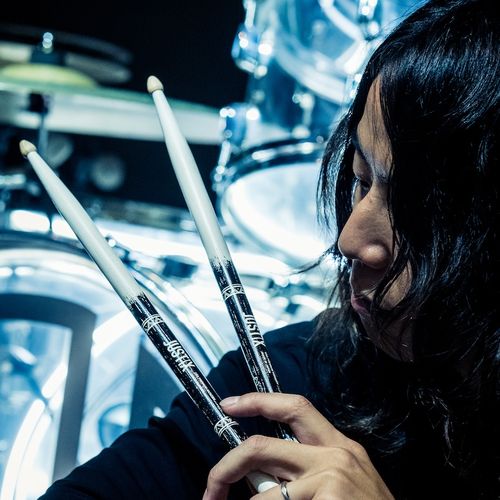 Tomoyaシグネチャーモデルドラムスティック (ホワイト)