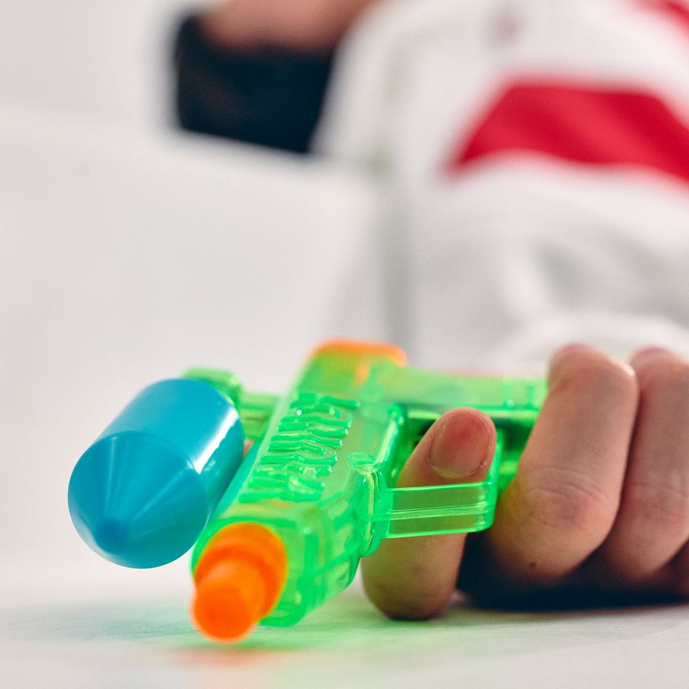 VAUNDY Logo Water Gun Keyholder キーホルダー 商品詳細ページ | Vaundy ONLINE STORE | Logo Water Gun Keyholder