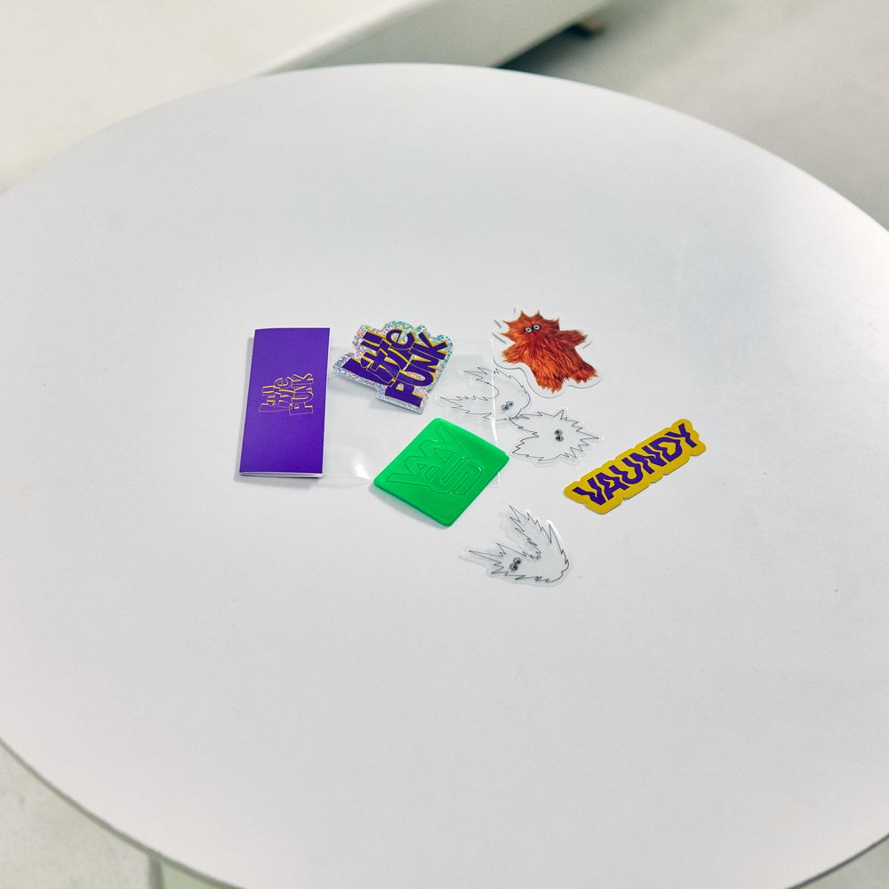 商品詳細ページ | Vaundy ONLINE STORE | 【DAY 1 ONLY】Sticker Set