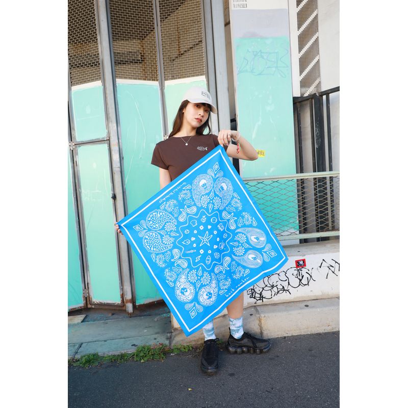 いよペイズリー大判バンダナ　BLU