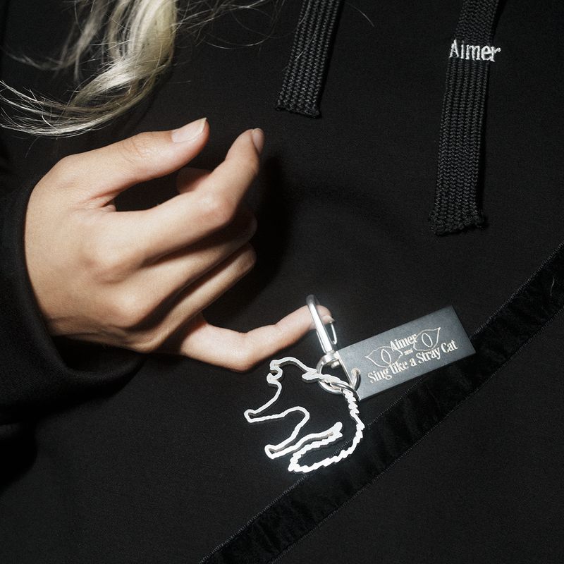 “Stray Cat” SILVER CHARM KEYRING