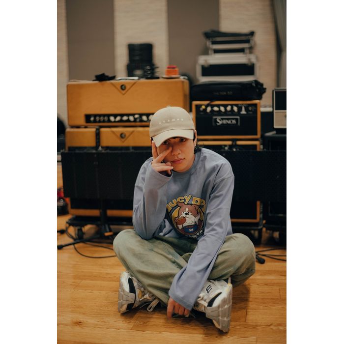 生意気な犬ロンT/アシッドブルー