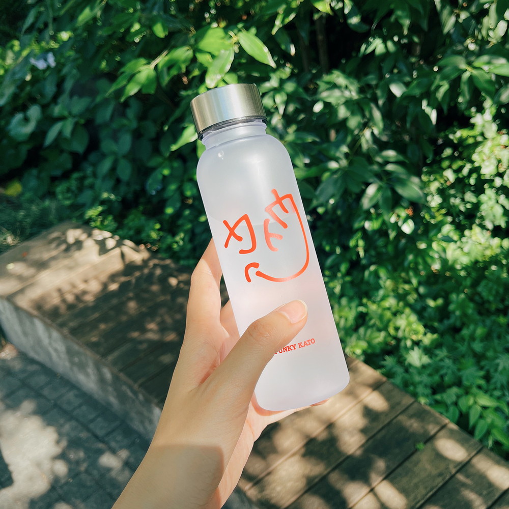 “スマイルカトウ”フロストボトル