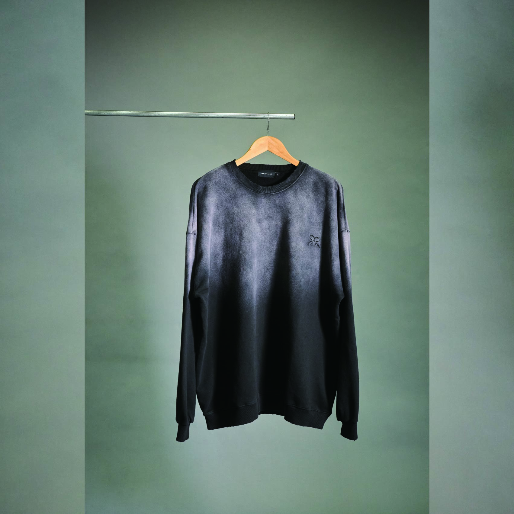 【Rokudenashi】Gradation Damage Sweat