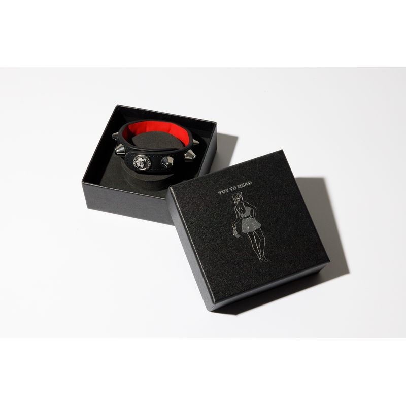 【TOY TO HEAD】 スタッズブレスレット