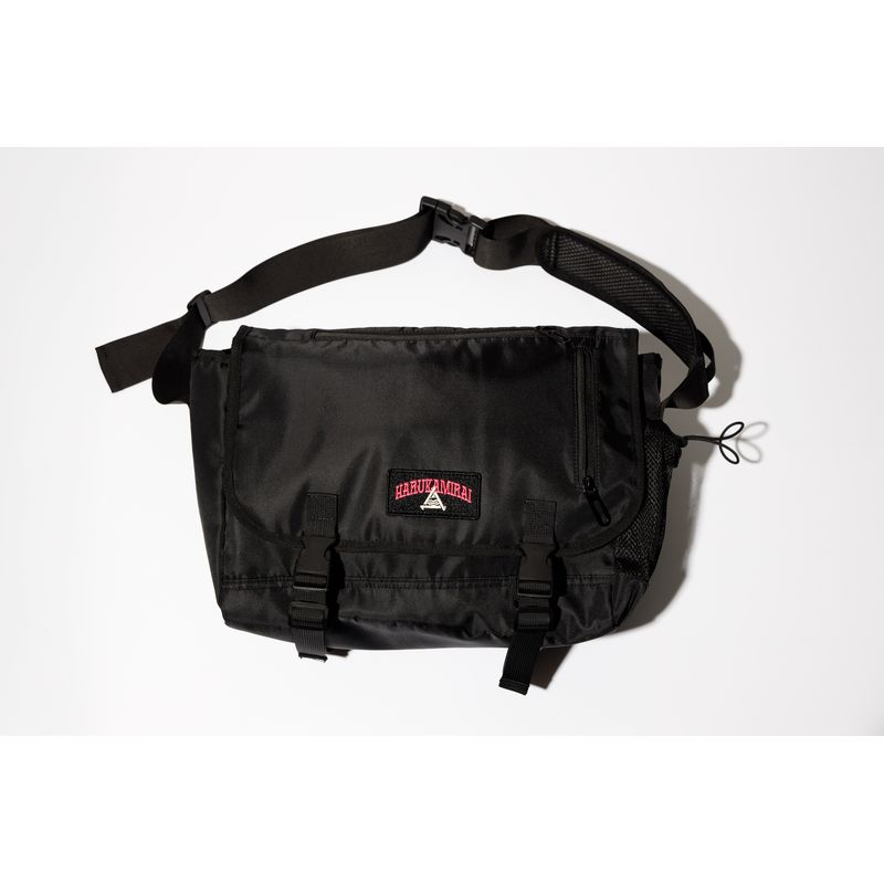 カレッジロゴメッセンジャーバッグ