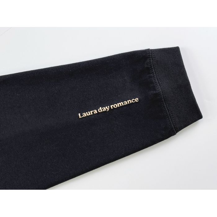 【Laura day romance】”Fixing a hall” long T-shirt