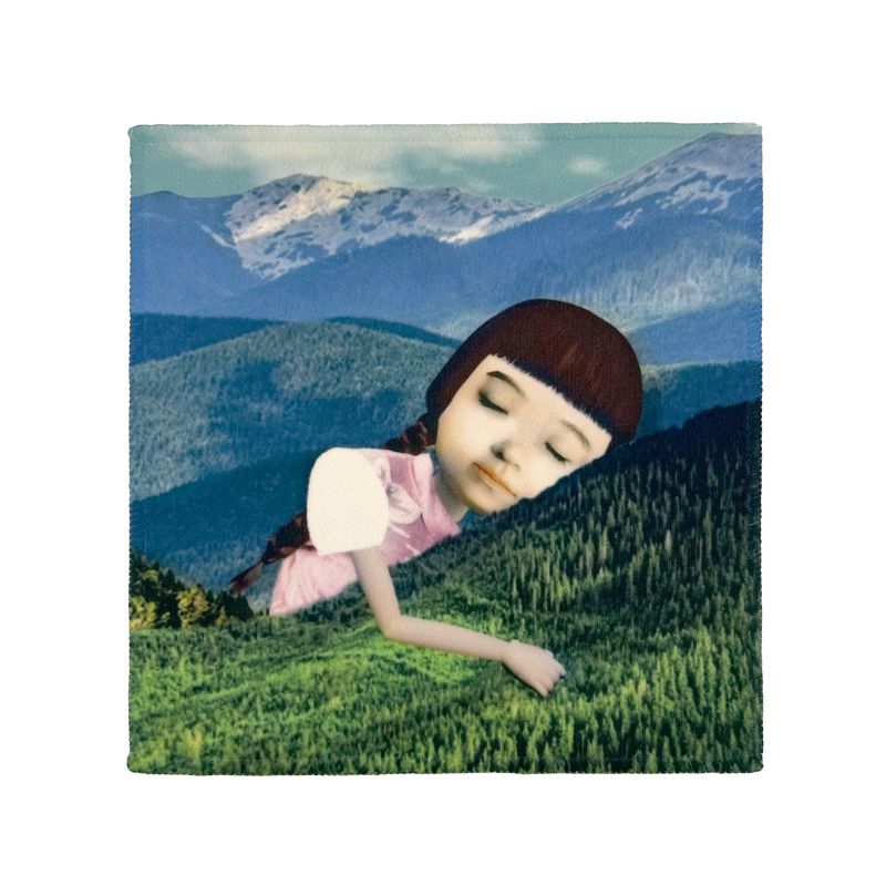 【Laura day romance】Amber blue ハンドタオル