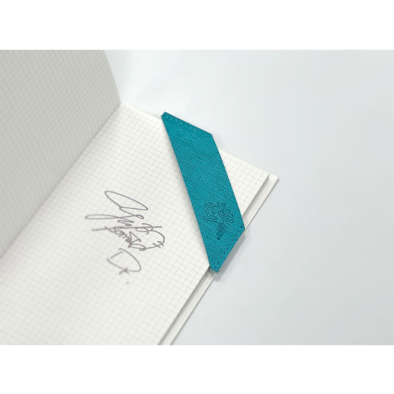 【Laura day romance】 into blue bookmark ＜Dr.礒本雄太デザイン＞