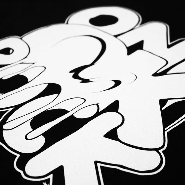 2024 WORLD TOUR Tシャツ A / BLACK