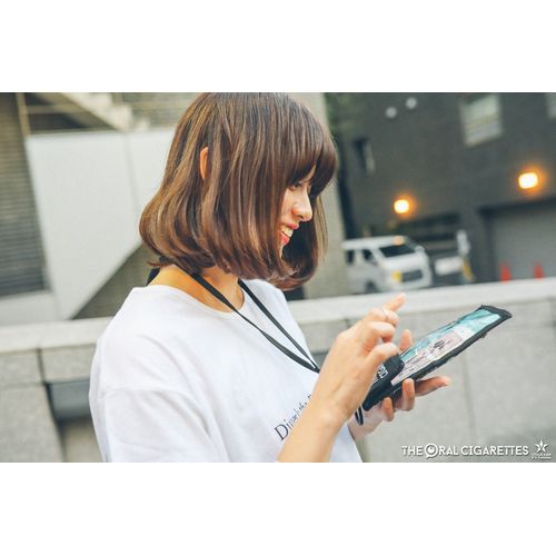 グランジロゴチケットホルダー