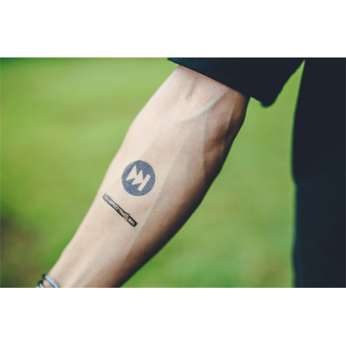 ロゴまみれボディーシール4