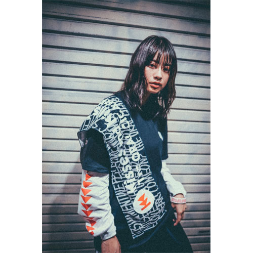 Kisses and Kills マフラータオル