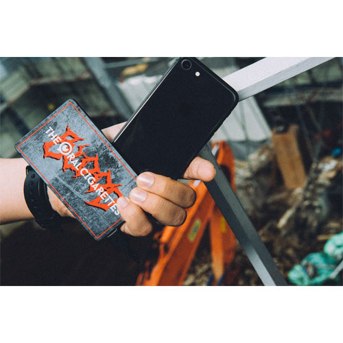 BLOODロゴ モバイルバッテリー