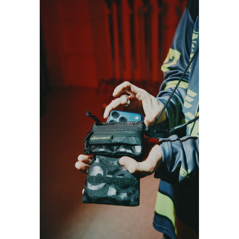 目玉マルチポーチ