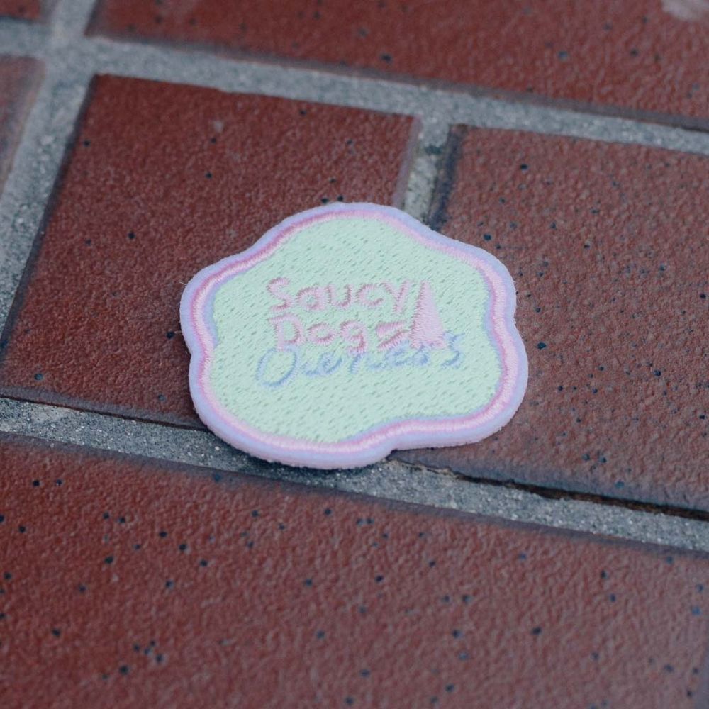 オーナーズ刺繍ブローチ/ライトグリーン