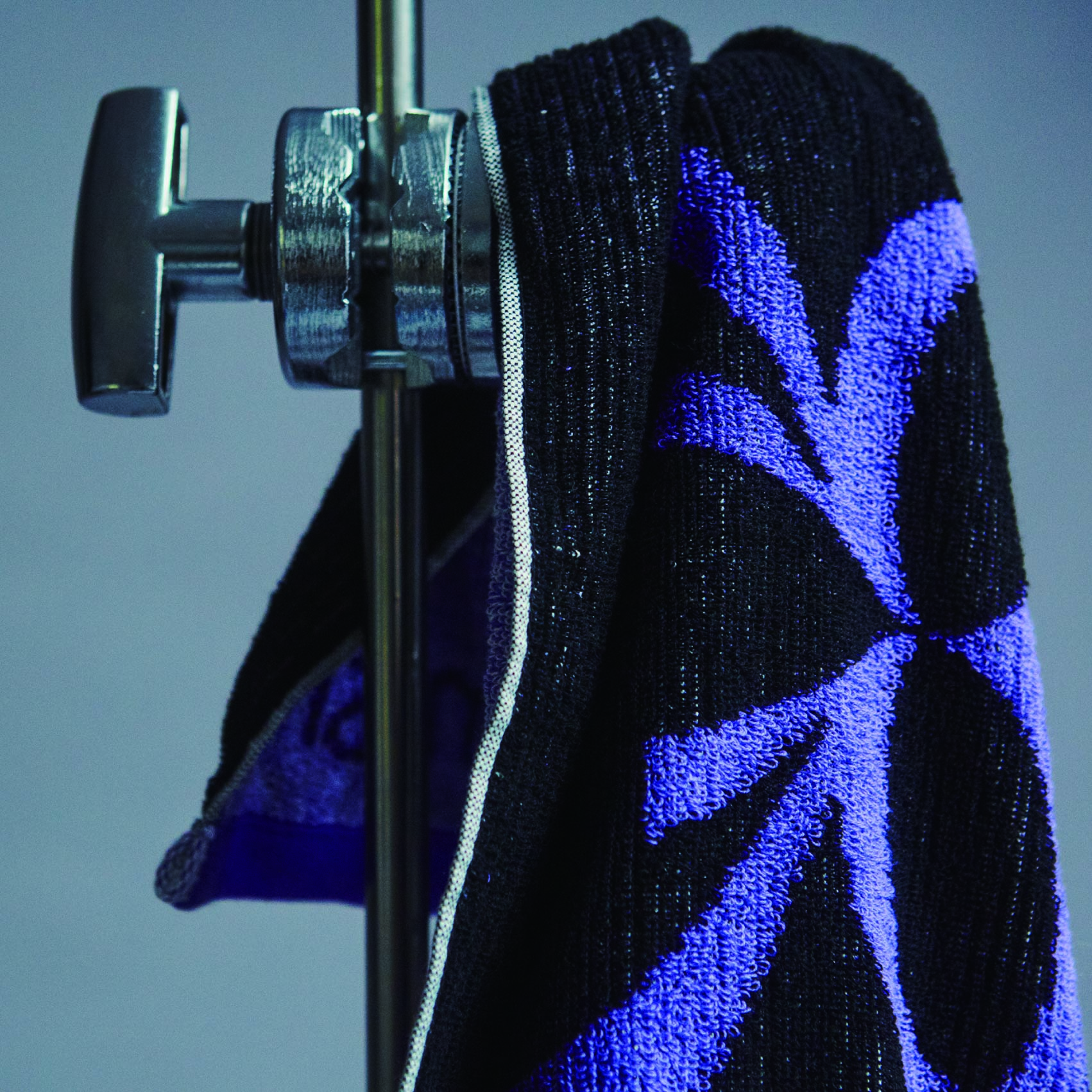 【Rokudenashi】Jacquard Towel (Black)