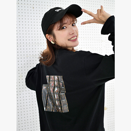 【美山加恋】美山加恋をこっそり背負う!FILMロングTシャツ