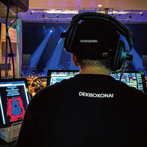 イニシャルロゴ Tシャツ