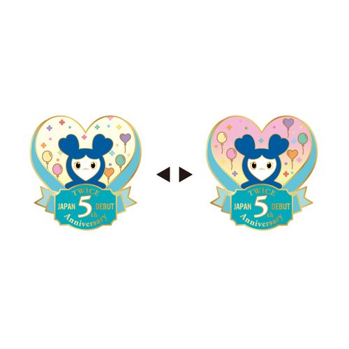 TWICE JAPAN DEBUT 5th Anniversary Goods TWICE LOVELYS レンチキュラーピンバッチ【TZUVELY】